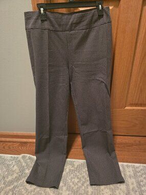 Chicos dark taupe and black checkered pants - so slimming size 1.5, which is a 1